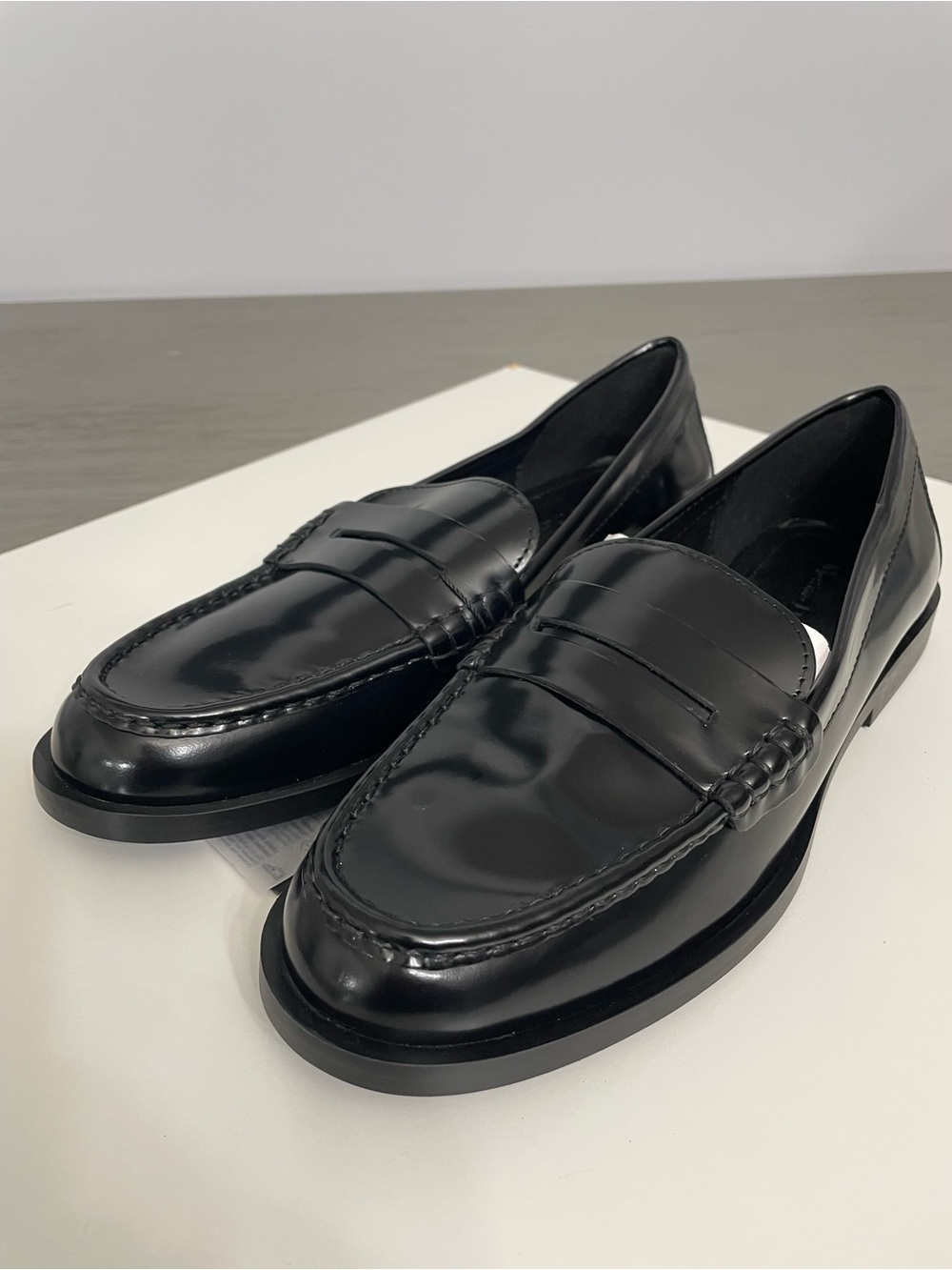 Massimo Dutti Black Leather Loafers – Men’s US 9